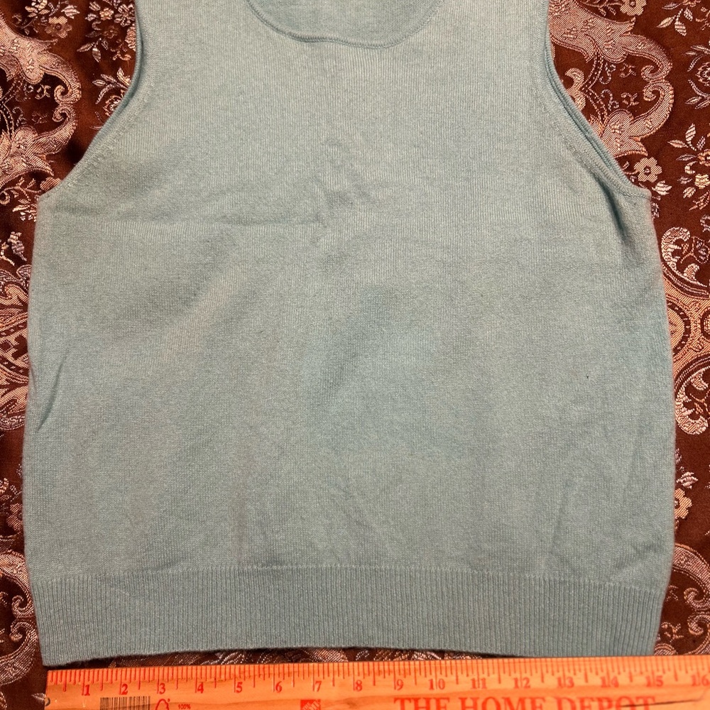 Sweater - Picture 6 of 6